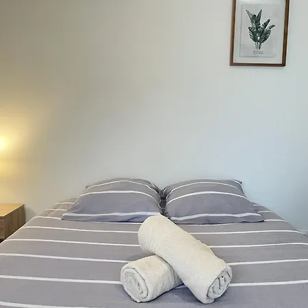 La Loge - - Centre - 2 Pers *